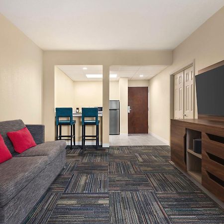 Hampton Inn Atlanta-Стон Маунтин Экстерьер фото